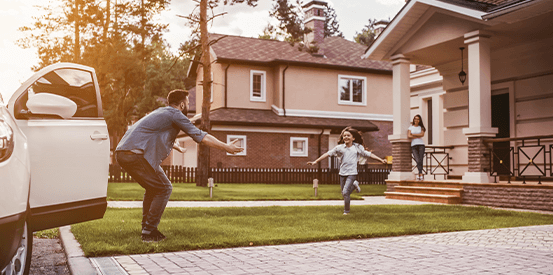 Mortgageswitchprogram ONLY 2 Card List 553X275 daughter running to dad for a hug while mom is standing on the porch in the background