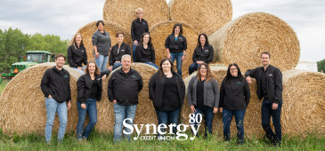 20230711 DSC04696 02 365X170 Business and Ag Team